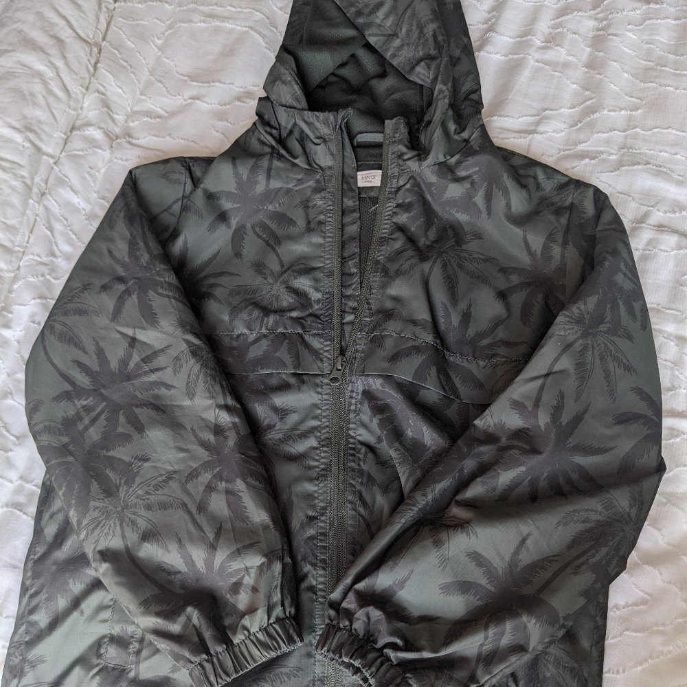 Rain coat